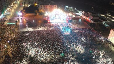 افتتاح مهرجان القنيطرة بحضور جماهيري قياسي يفوق 150 ألف متفرج